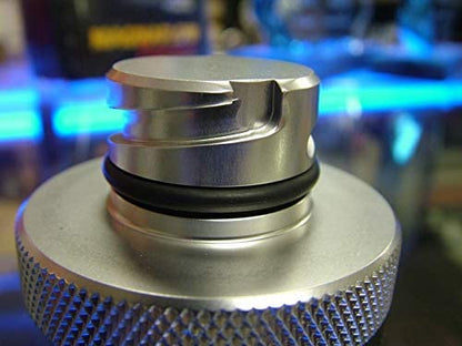 Massive Speed Signature oil fill cap and its O-ring, close up
